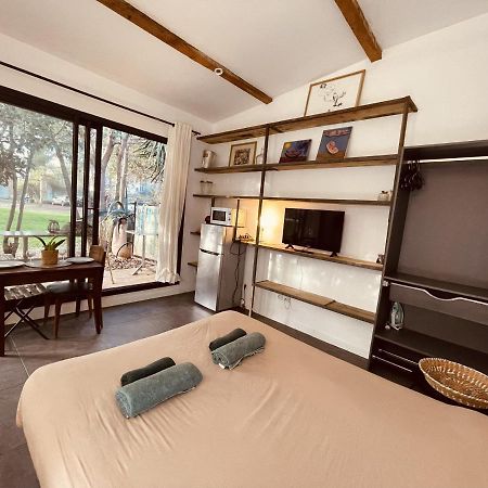 Charmant Studio Loft - Mas Bois Fontaine Nimes Luaran gambar